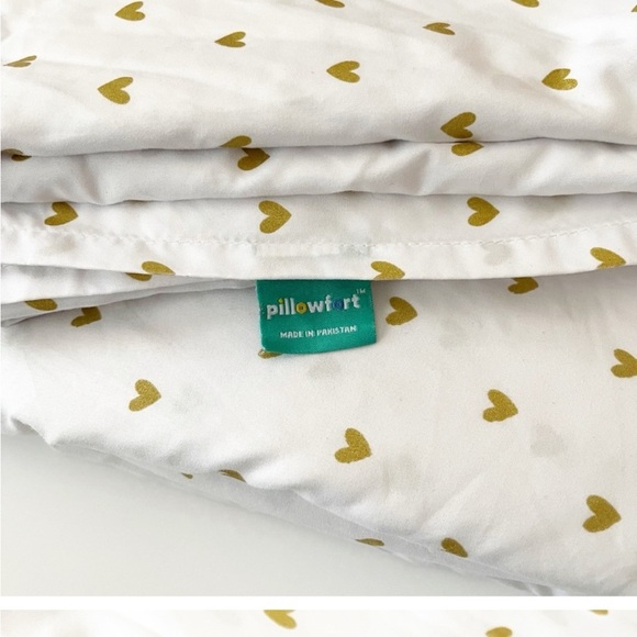 Pillowfort full Size Bed flat  sheet Golden Hearts - Picture 2 of 2